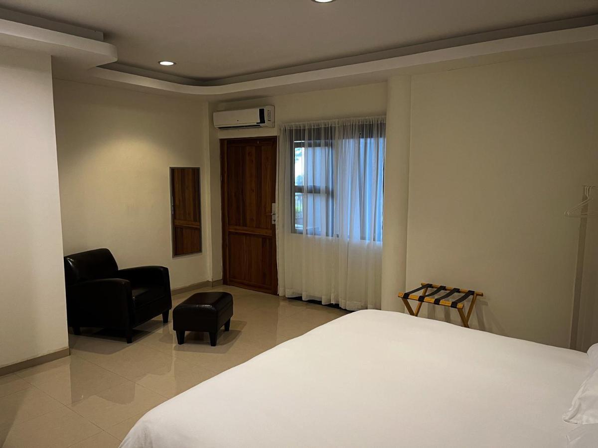 Legacy Boutique Hotel Quesada  Экстерьер фото
